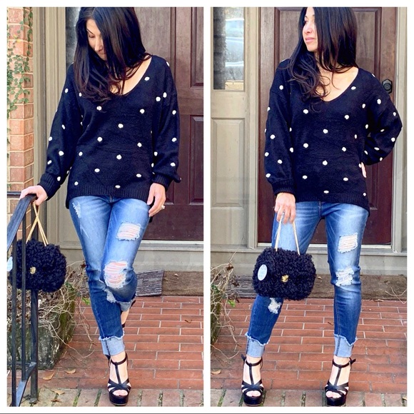 Sweaters - ✨LAST ✨PARIS✨Black polka dot light spring sweater